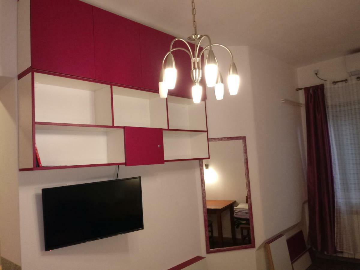 Slavija Square Apartment Белград Екстериор снимка
