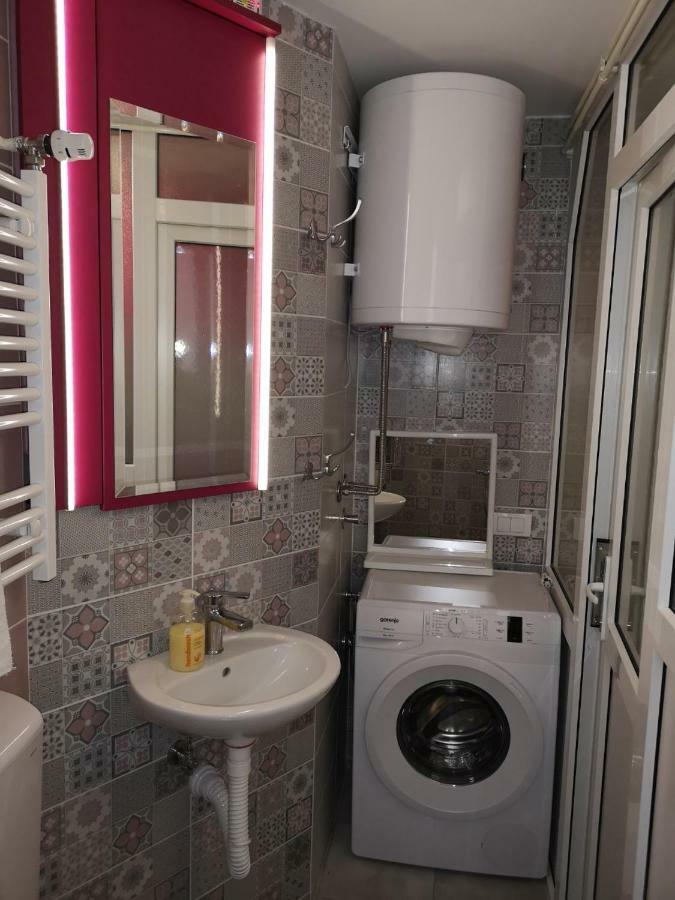Slavija Square Apartment Белград Екстериор снимка