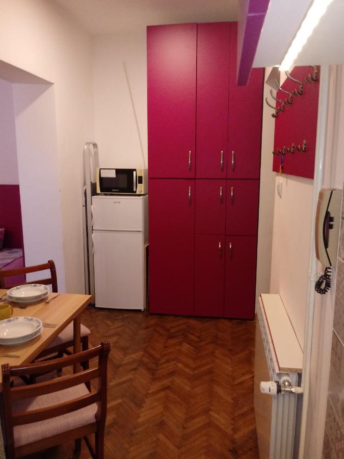 Slavija Square Apartment Белград Екстериор снимка