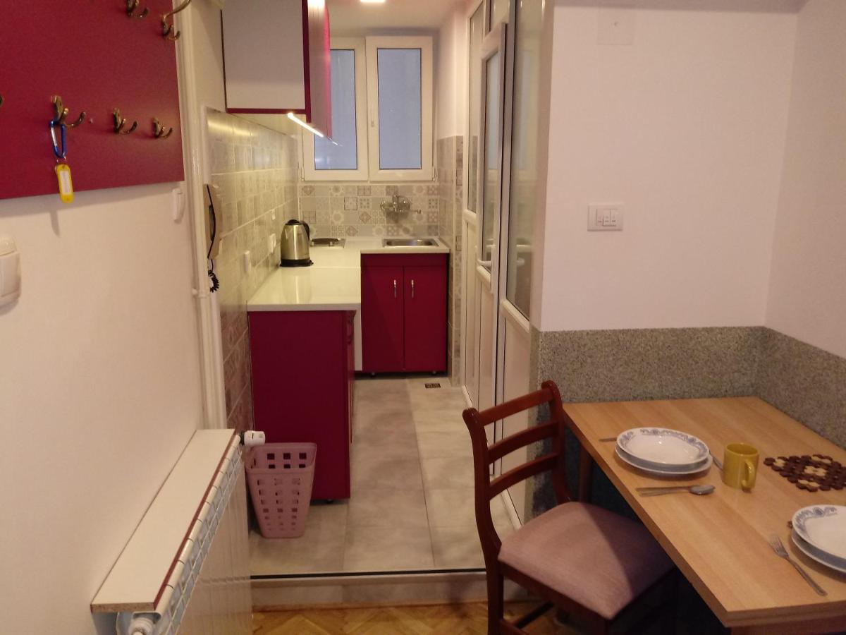 Slavija Square Apartment Белград Екстериор снимка