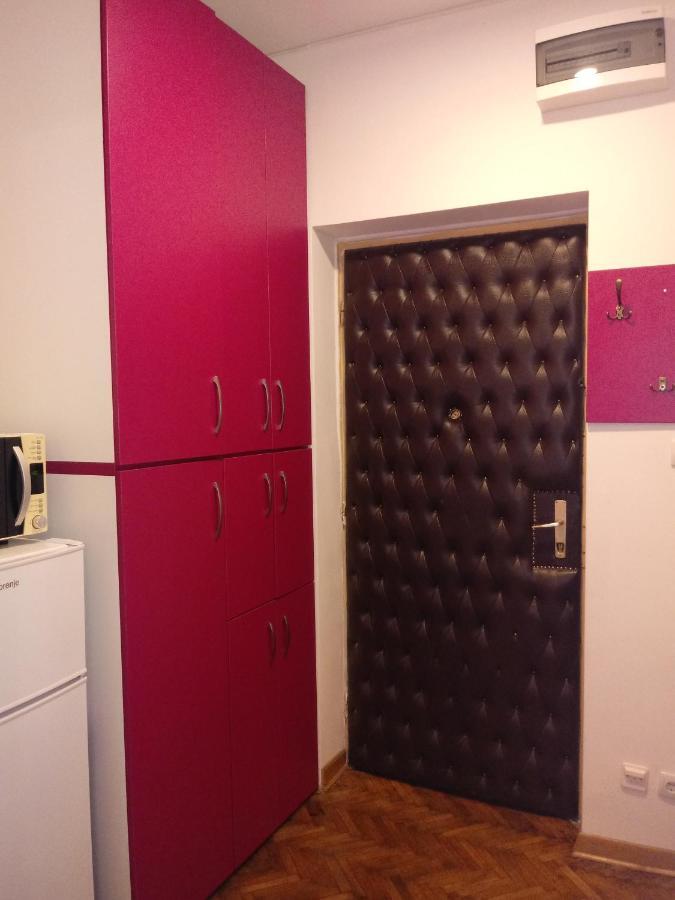 Slavija Square Apartment Белград Екстериор снимка